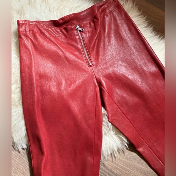Alice & Olivia Red Leather Zip Fly Pants
Size 2 - Picture 6 of 14